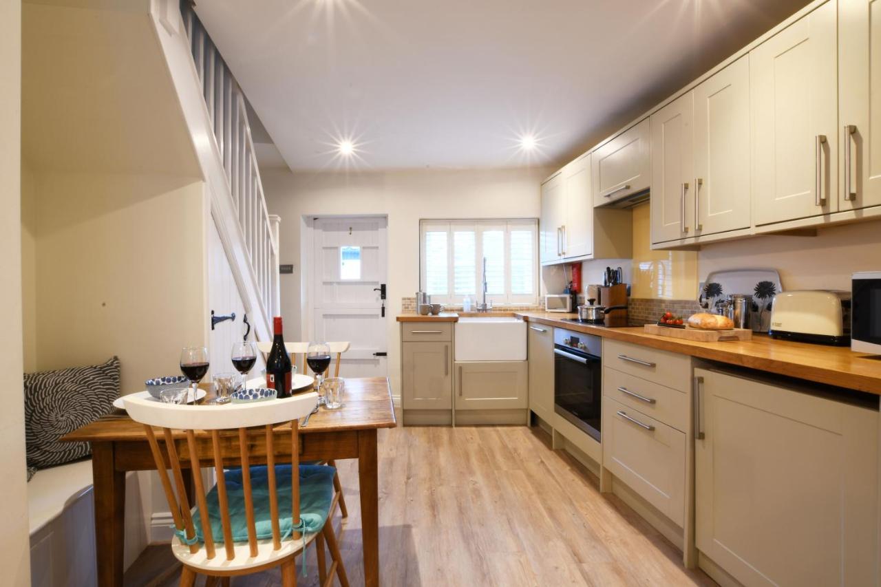 Smugglers Rest, Aldeburgh Villa ภายนอก รูปภาพ
